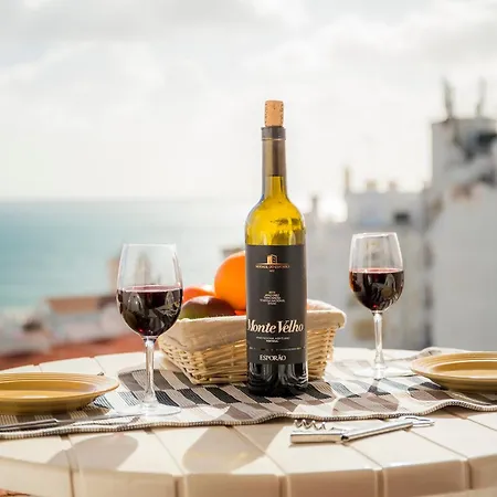 A06 - Seaview 1 Bed * Luz