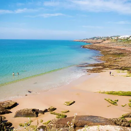 A06 - Seaview 1 Bed Apartment *