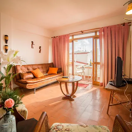 A06 - Seaview 1 Bed Apartment