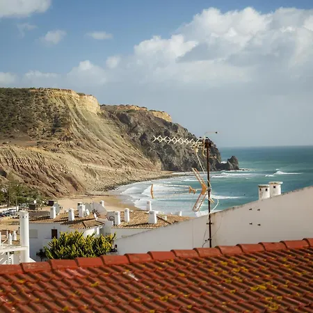 A06 - Seaview 1 Bed *
