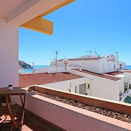A06 - Seaview 1 Bed *