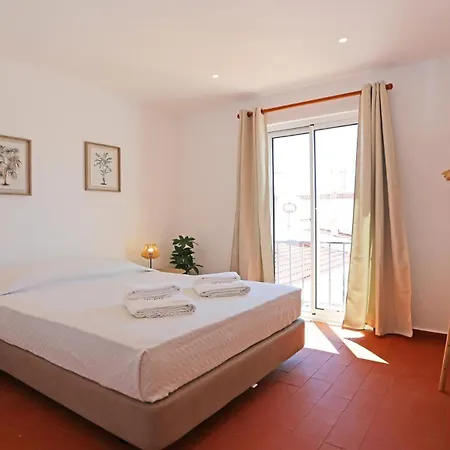 A06 - Seaview 1 Bed Luz
