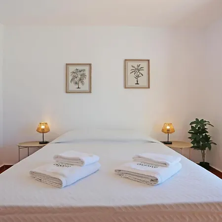 A06 - Seaview 1 Bed Luz