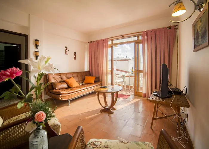 A06 - Seaview 1 Bed * Luz