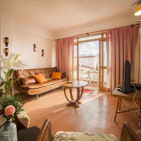 A06 - Seaview 1 Bed * Luz